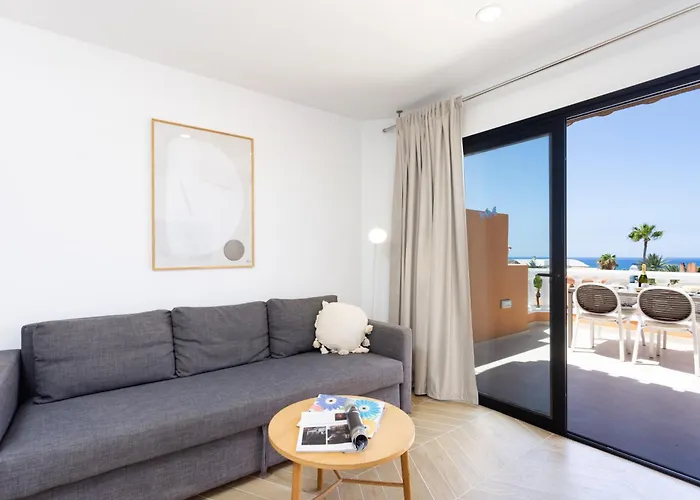 Playa Vistas 2 With Breathtaking Sea View, Only 100 M To The Sea, Heated Pool, Aircondition For A Fee, Wifi *