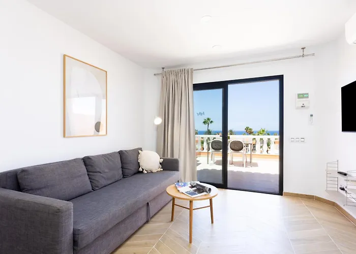 Playa Vistas 2 With Breathtaking Sea View, Only 100 M To The Sea, Heated Pool, Aircondition For A Fee, Wifi