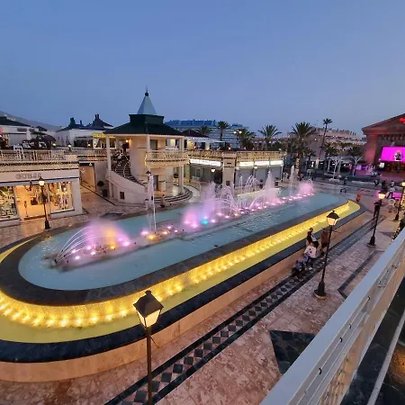 Playa Vistas 2 With Breathtaking Sea View, Only 100 M To The Sea, Heated Pool, Aircondition For A Fee, Wifi Lejlighed Playa de las Américas