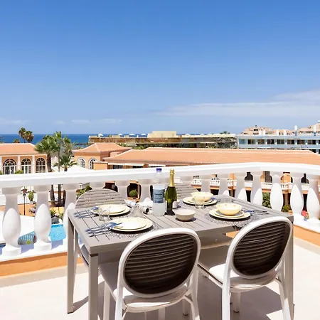 Sea View Oasis: Playa Vistas Apartment Playa de las Americas (Tenerife)