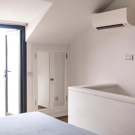 Sea View Oasis: Playa Vistas Apartment
