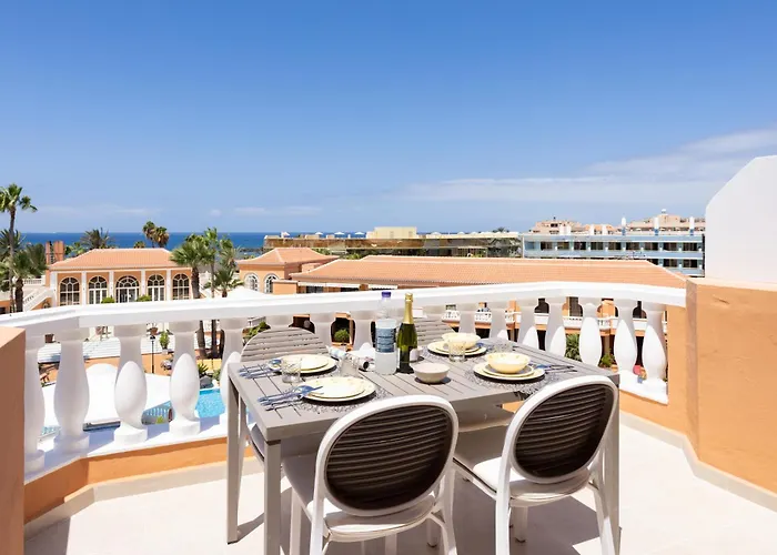 Playa Vistas 2 With Breathtaking Sea View, Only 100 M To The Sea, Heated Pool, Aircondition For A Fee, Wifi Apartmán Playa de las Americas (Tenerife)