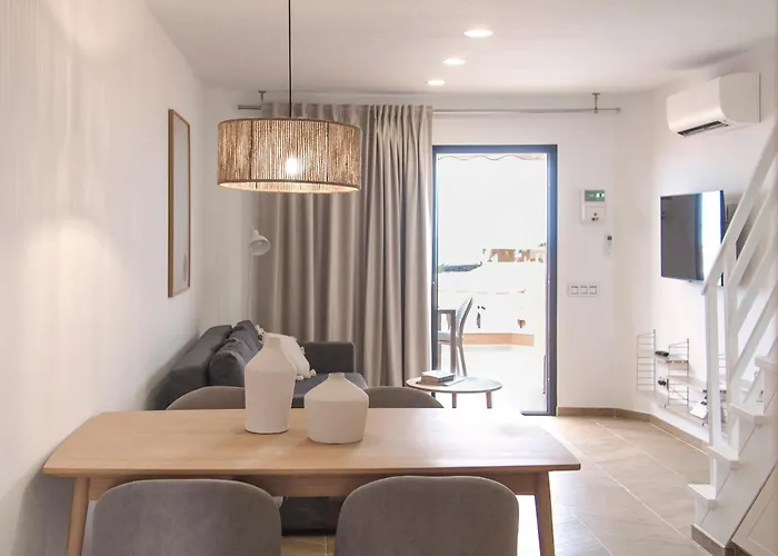 Apartmán Playa Vistas 2 With Breathtaking Sea View, Only 100 M To The Sea, Heated Pool, Aircondition For A Fee, Wifi *