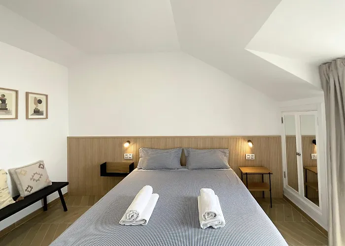 Playa Vistas 2 With Breathtaking Sea View, Only 100 M To The Sea, Heated Pool, Aircondition For A Fee, Wifi * Playa de las Américas